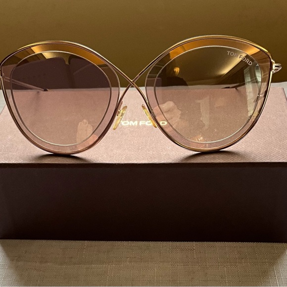 Tom Ford Oversize Gradient Sunglasses - Picture 1 of 9